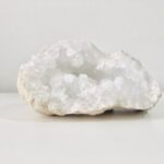Significado Espiritual da Pedra Branca: Clareza e Purificação